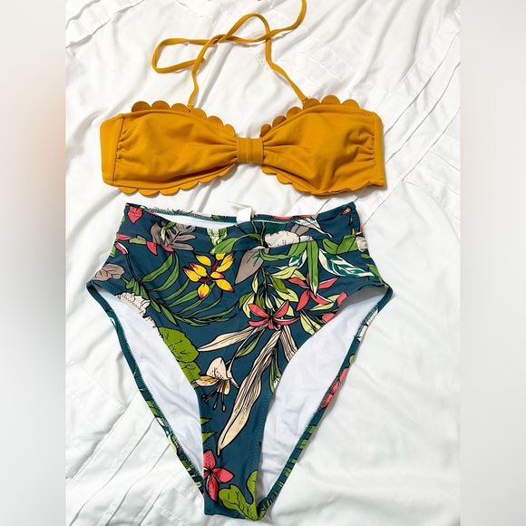 Cupshe Other - Cupshe Scalloped Bikini Top and High Waisted Bottom Size Large